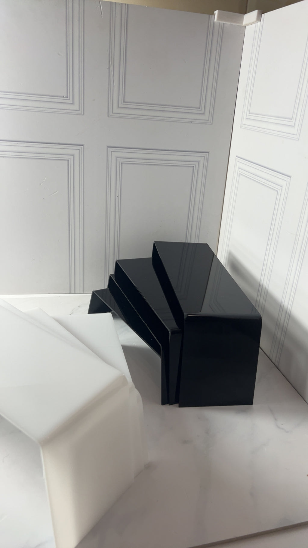 مجموعة حاملات أكريليك شفافة (4 قطع)