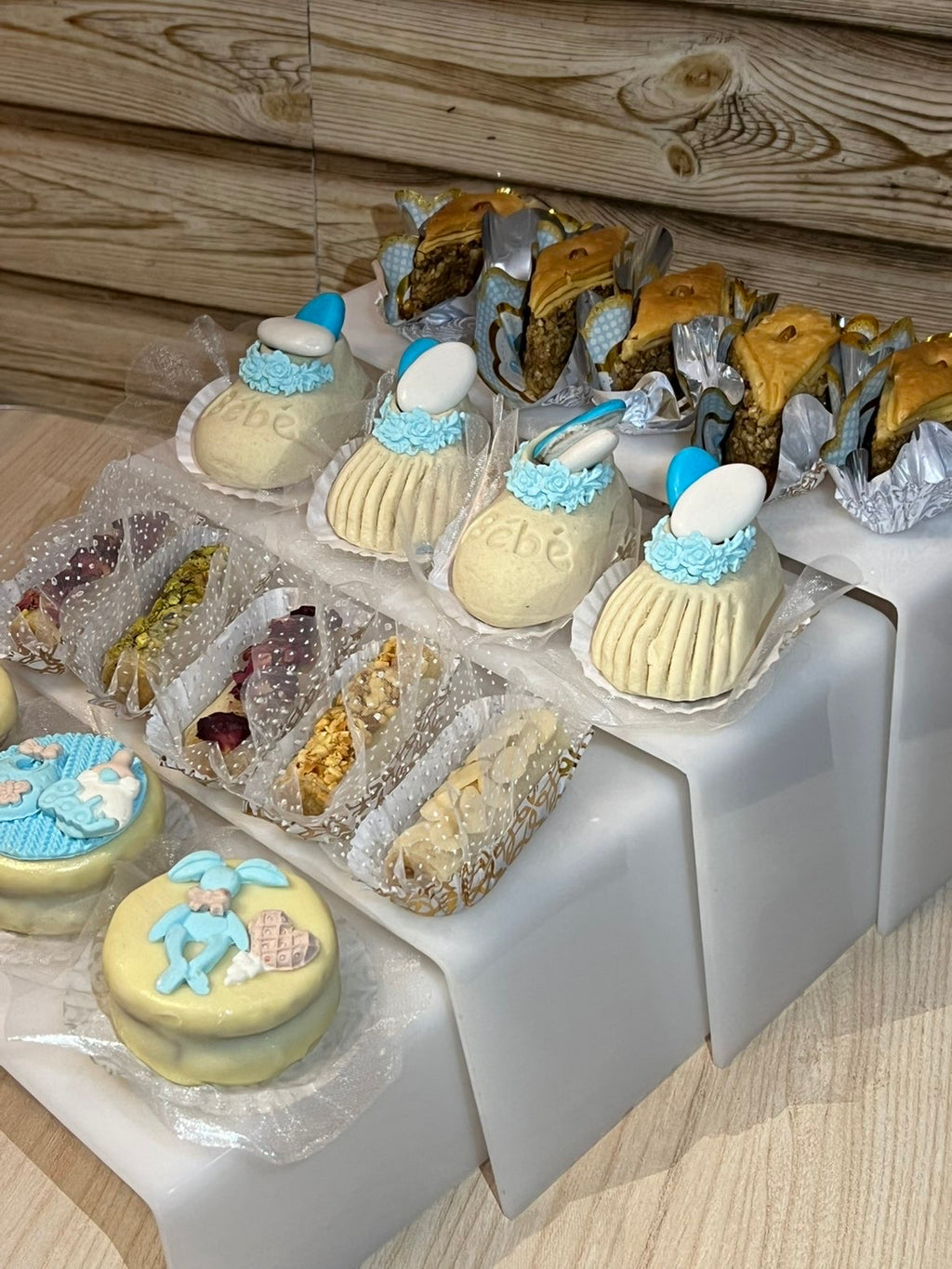 مجموعة حاملات أكريليك شفافة (4 قطع)